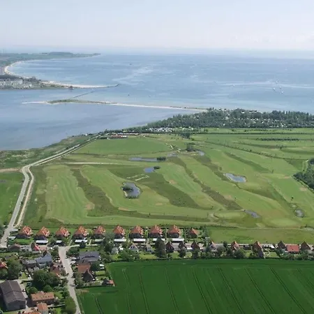 On The Golf Course F 5 E Feriehus *